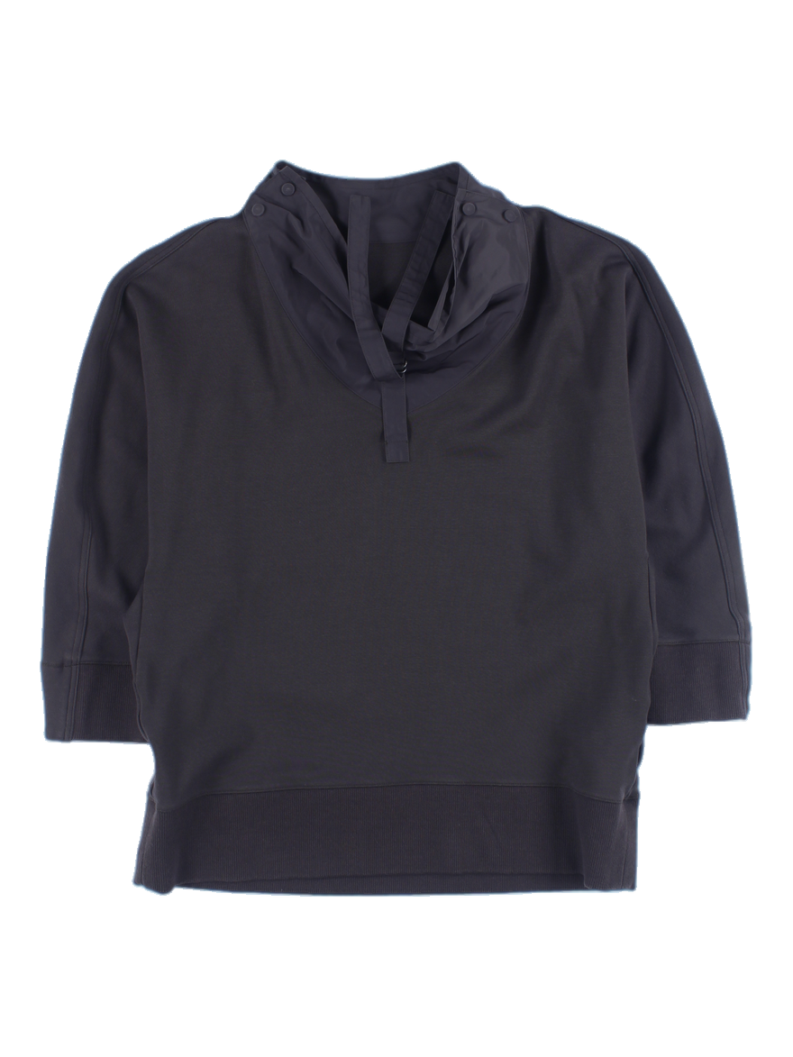 넥라인 디테일 티셔츠